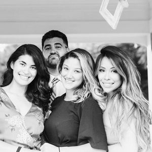 Meet your Posher, Roxana